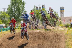 Fin de semana de dobletes en el MX de Montearagón