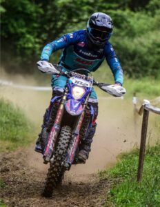 El Campeonato de Castilla-La Mancha de Enduro vive una intensa jornada en tierras asturianas