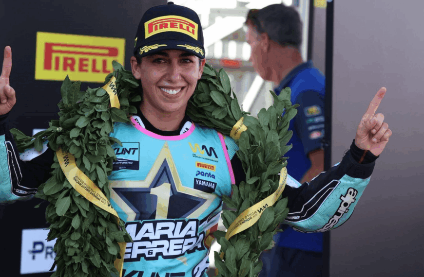 María Herrera hace historia en Jerez y se proclama bicampeona del mundo de WorldWCR